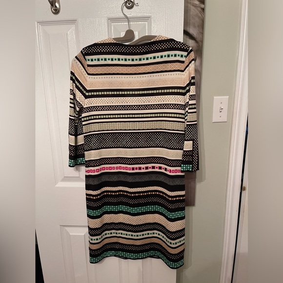 Dianne von Furstenberg Above the Knee Shift Dress - Picture 4 of 11